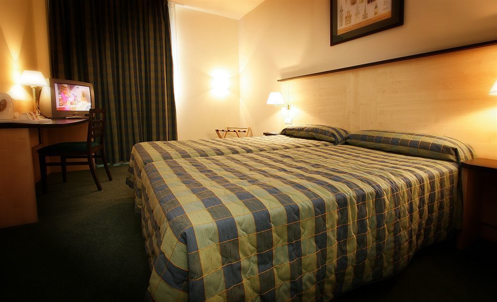 B&B Hotel Madrid Pinar De Las Rozas Eksteriør billede